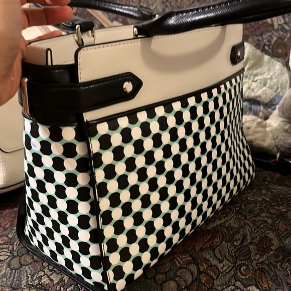 Looks new - Picture 6 of 6